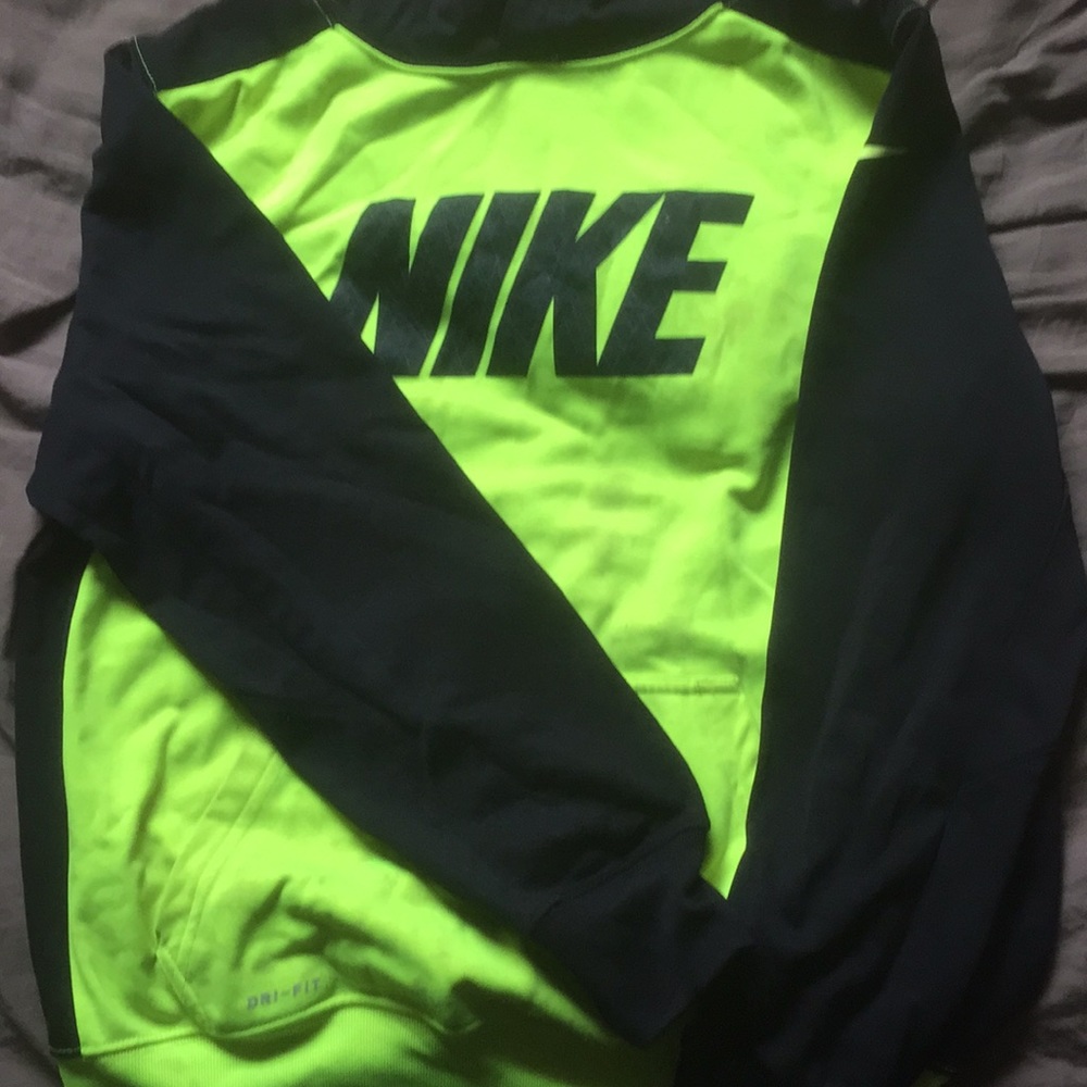 Nike hoodie only worn five times